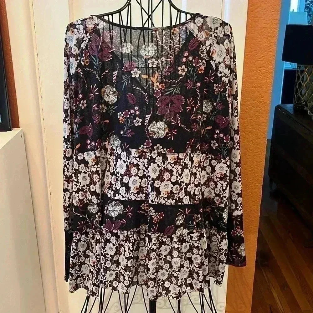 Free People Isabelle Swing Tunic Top Babydoll Black Floral Mesh V-neck-Sz M